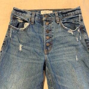 Abercrombie Mom Jean size 28